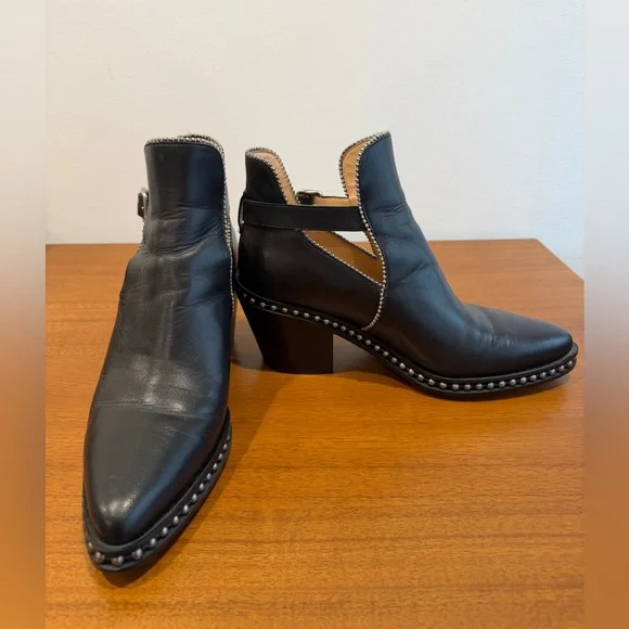 Coach Pipa Bootie Black Leather - Picture 2 of 6